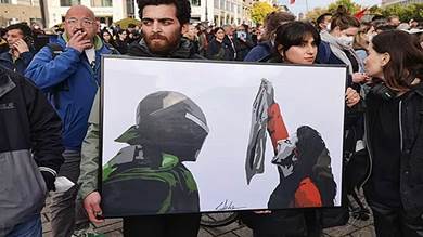  الاحتجاجات شملت أكثر من 85 مدينة إيرانية - جيتي